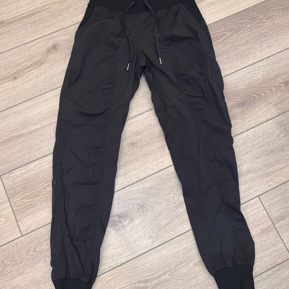 Lululemon Athletica, Dance Studio Jogger, Size 4